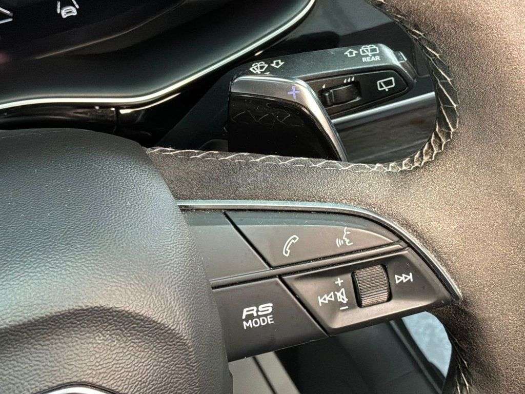 2020 AUDI RSQ8 2020 AUDI RSQ8