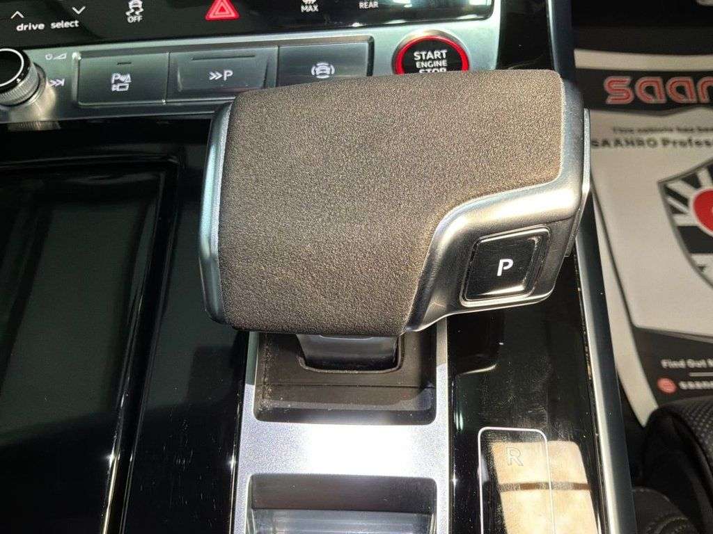 2020 AUDI RSQ8 2020 AUDI RSQ8