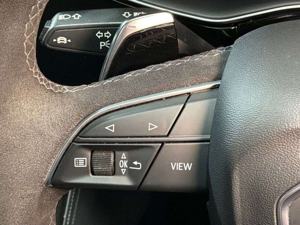 2020 AUDI RSQ8 2020 AUDI RSQ8