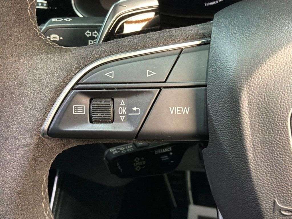 2020 AUDI RSQ8 2020 AUDI RSQ8