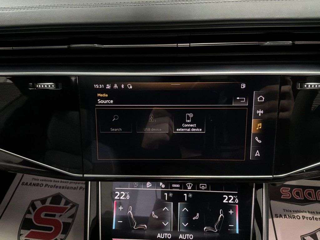 2020 AUDI RSQ8 2020 AUDI RSQ8