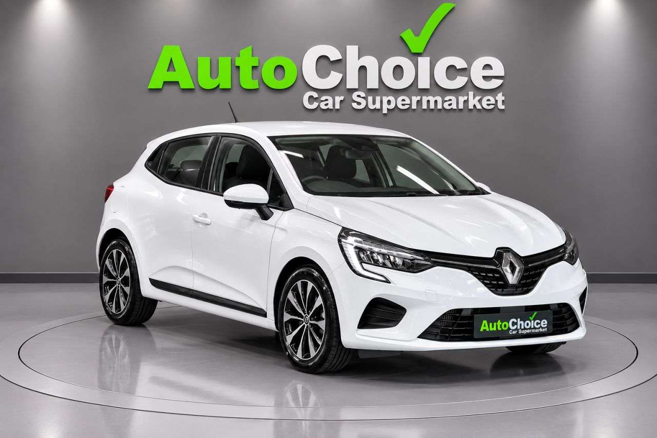 A 2022 RENAULT CLIO 1.0 TCe Iconic Edition Hatchback 5dr Petrol Manual Euro 6 (s/s) (90 ps) in A 2022 RENAULT CLIO 1.0 TCe Iconic Edition Hatchback 5dr Petrol Manual Euro 6 (s/s) (90 ps) in