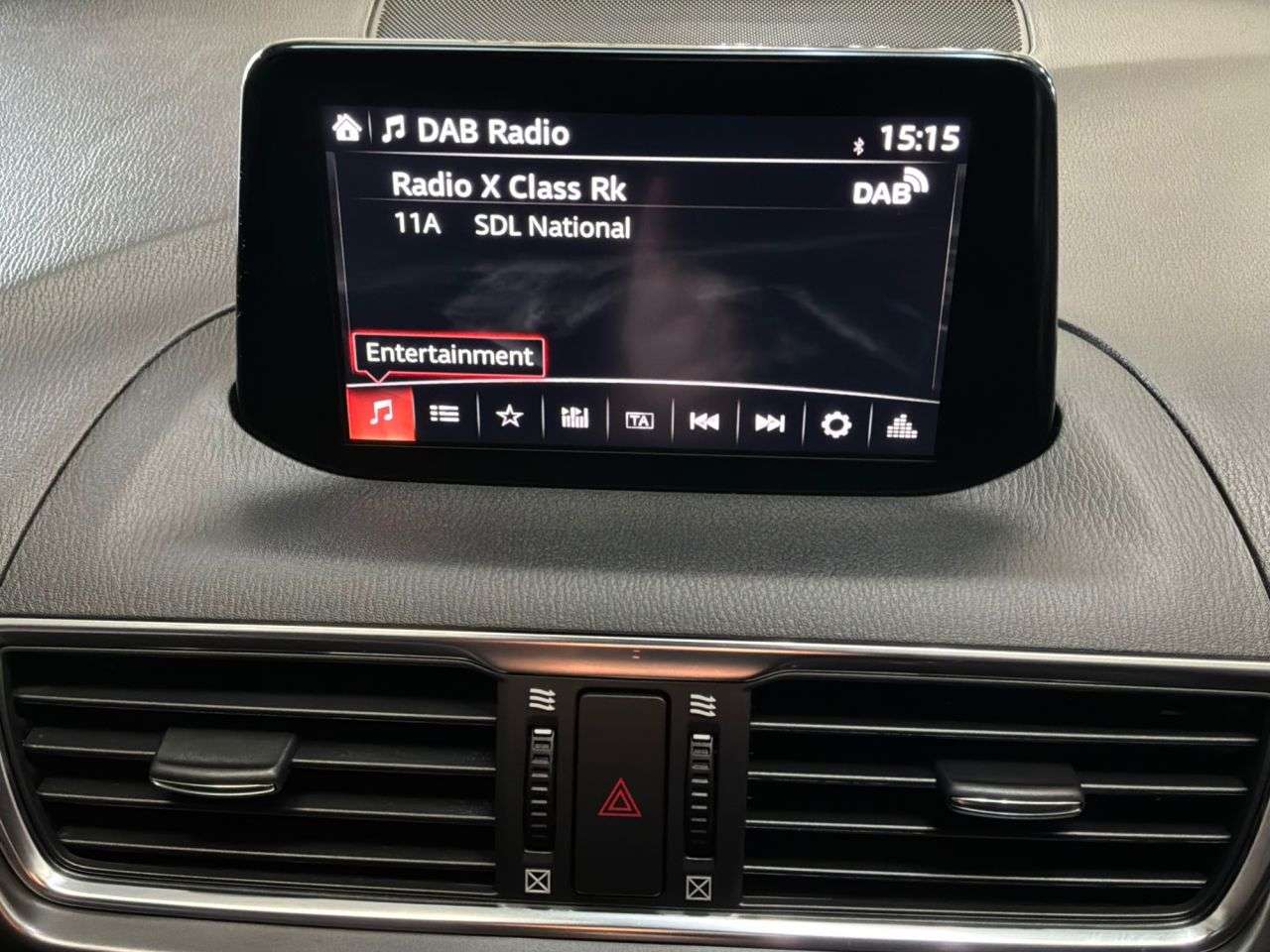 2017 MAZDA MAZDA3 2017 MAZDA MAZDA3