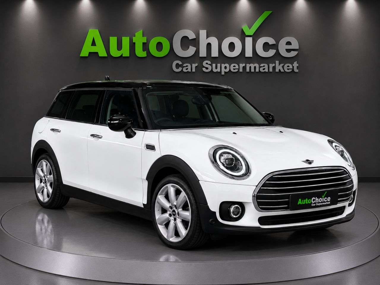 A 2020 MINI CLUBMAN 1.5 Cooper Exclusive Estate 6dr Petrol Steptronic Euro 6 (s/s) (136 ps) in A 2020 MINI CLUBMAN 1.5 Cooper Exclusive Estate 6dr Petrol Steptronic Euro 6 (s/s) (136 ps) in