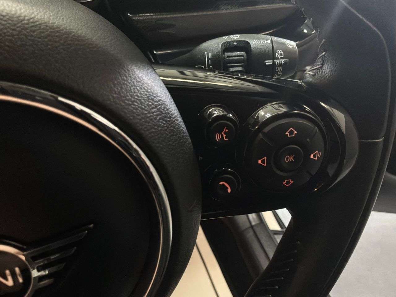 2020 MINI CLUBMAN 2020 MINI CLUBMAN