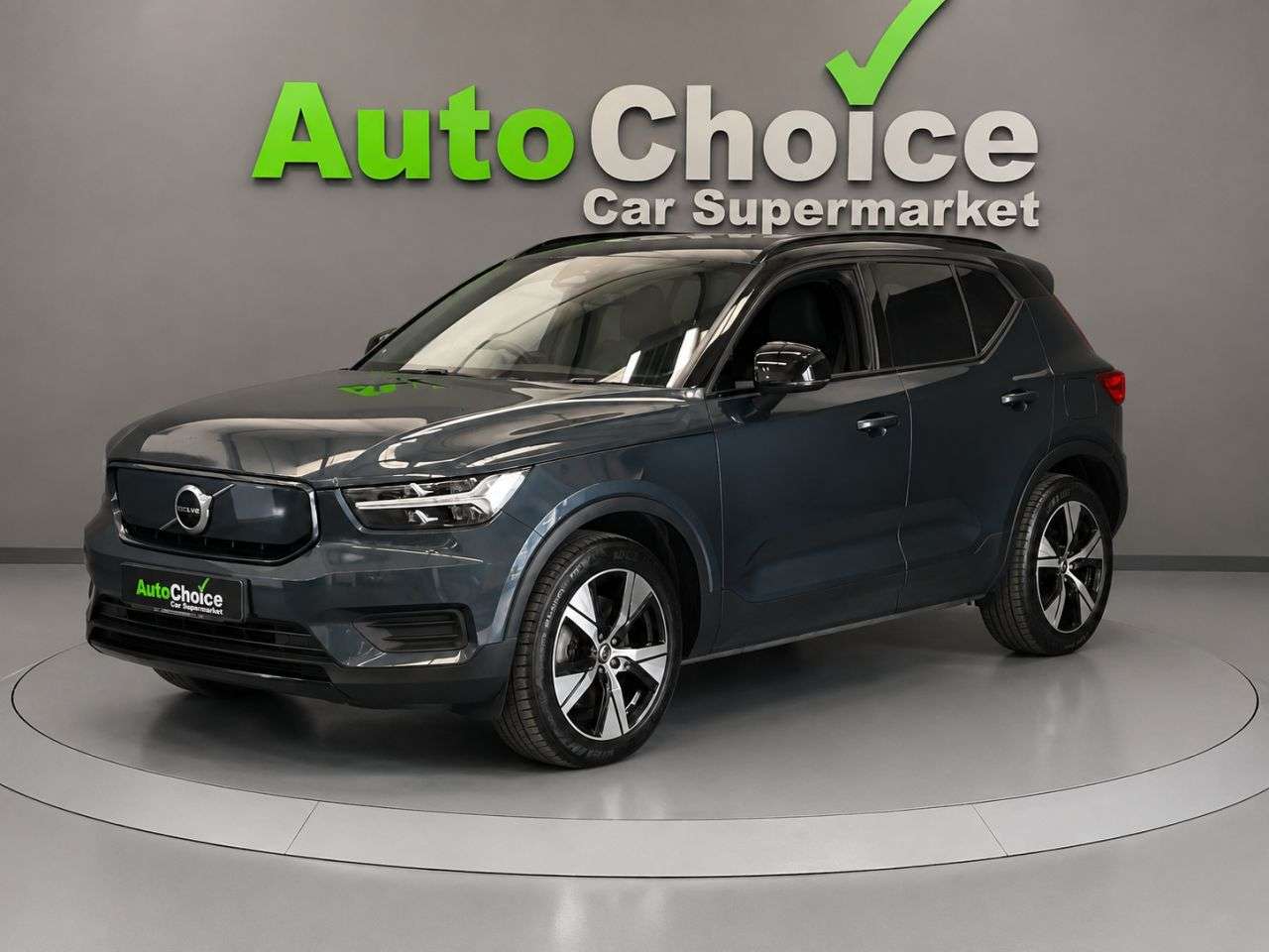 2021 VOLVO XC40 2021 VOLVO XC40