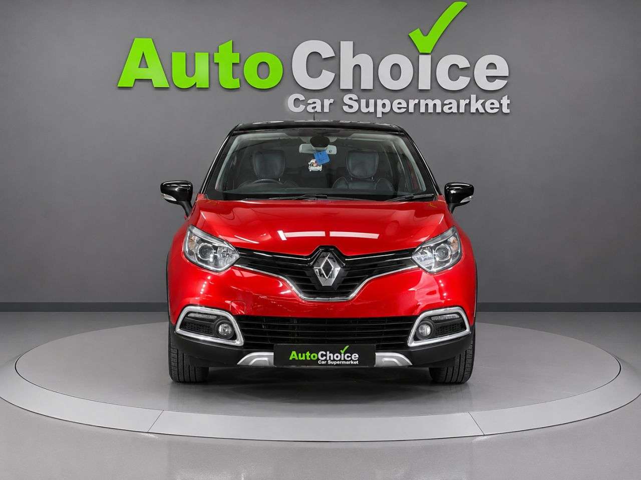 A 2016 RENAULT CAPTUR 1.5 dCi ENERGY Signature Nav SUV 5dr Diesel Manual Euro 6 (s/s) (90 ps) in A 2016 RENAULT CAPTUR 1.5 dCi ENERGY Signature Nav SUV 5dr Diesel Manual Euro 6 (s/s) (90 ps) in
