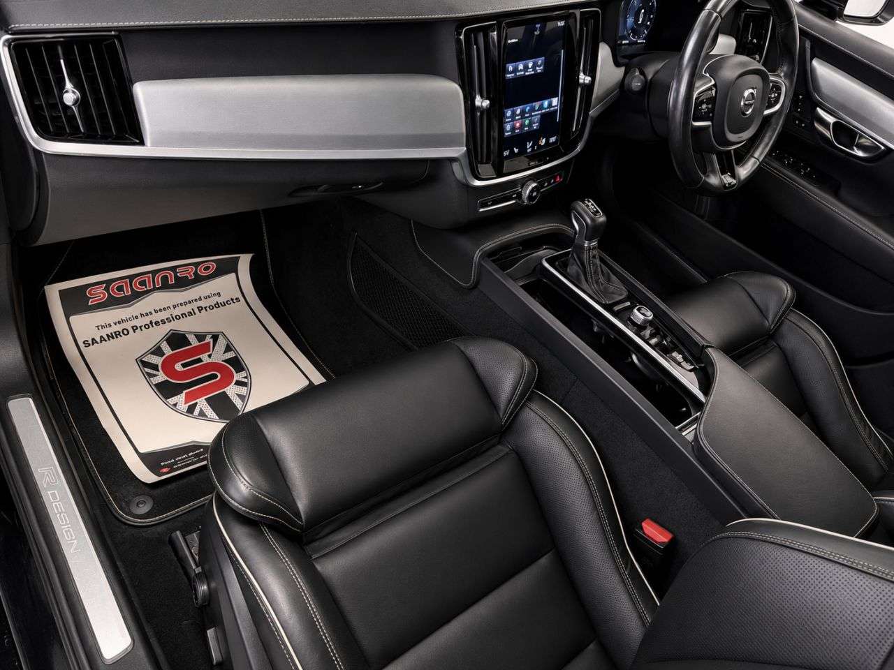 2020 VOLVO V90 2020 VOLVO V90