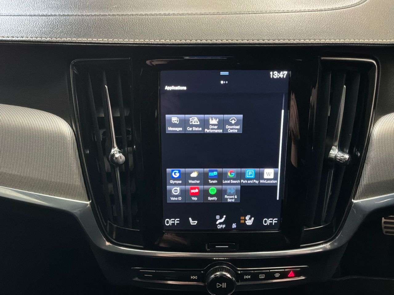 2020 VOLVO V90 2020 VOLVO V90