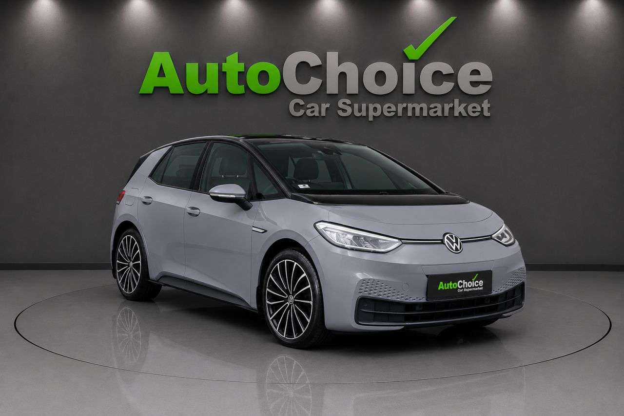 A 2021 VOLKSWAGEN ID.3 Pure Performance 45kWh Life Hatchback 5dr Electric Auto (150 ps) in Blackbu A 2021 VOLKSWAGEN ID.3 Pure Performance 45kWh Life Hatchback 5dr Electric Auto (150 ps) in Blackbu