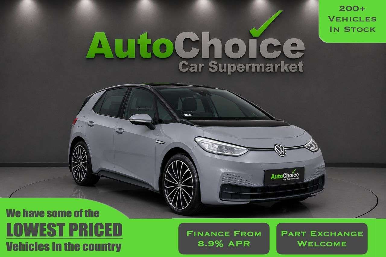 A 2021 VOLKSWAGEN ID.3 Pure Performance 45kWh Life Hatchback 5dr Electric Auto (150 ps) in Blackbu A 2021 VOLKSWAGEN ID.3 Pure Performance 45kWh Life Hatchback 5dr Electric Auto (150 ps) in Blackbu