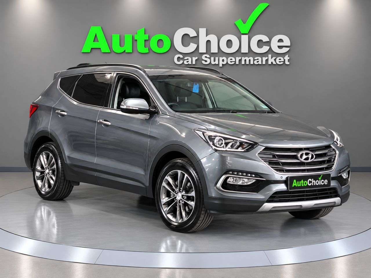 A 2018 HYUNDAI SANTA FE 2.2 CRDi Blue Drive Premium SUV 5dr Diesel Manual 4WD Euro 6 (s/s) (7 Seat) A 2018 HYUNDAI SANTA FE 2.2 CRDi Blue Drive Premium SUV 5dr Diesel Manual 4WD Euro 6 (s/s) (7 Seat)