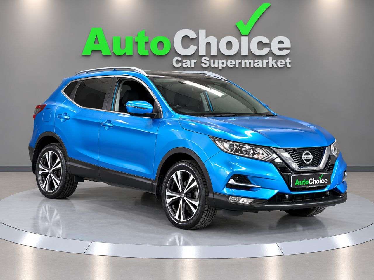 A 2017 NISSAN QASHQAI 1.2 DIG-T N-Connecta SUV 5dr Petrol Manual Euro 6 (s/s) (115 ps) in Blackbu A 2017 NISSAN QASHQAI 1.2 DIG-T N-Connecta SUV 5dr Petrol Manual Euro 6 (s/s) (115 ps) in Blackbu