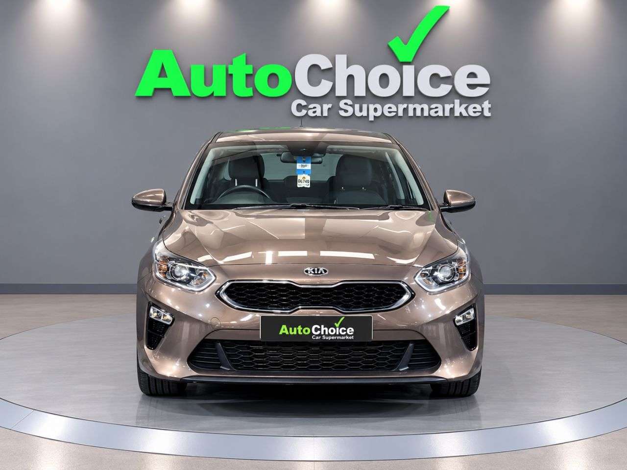 A 2021 KIA CEED 1.6 CRDi MHEV 2 Hatchback 5dr Diesel Hybrid Manual Euro 6 (s/s) (134 bhp) i A 2021 KIA CEED 1.6 CRDi MHEV 2 Hatchback 5dr Diesel Hybrid Manual Euro 6 (s/s) (134 bhp) i