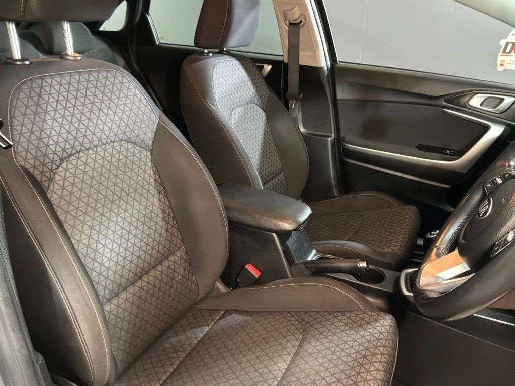 2021 KIA CEED 2021 KIA CEED