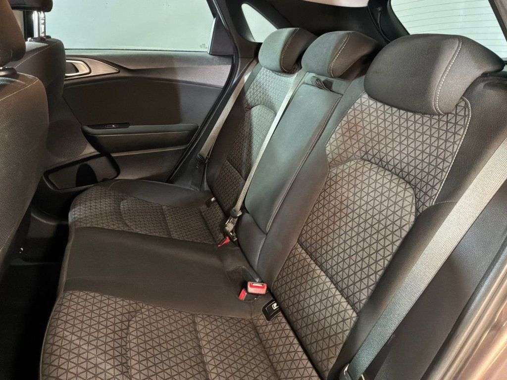 2021 KIA CEED 2021 KIA CEED