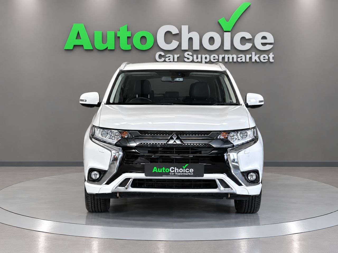 A 2019 MITSUBISHI OUTLANDER 2.4h TwinMotor 13.8kWh Juro SUV 5dr Petrol Plug-in Hybrid CVT 4WD Euro 6 (s A 2019 MITSUBISHI OUTLANDER 2.4h TwinMotor 13.8kWh Juro SUV 5dr Petrol Plug-in Hybrid CVT 4WD Euro 6 (s