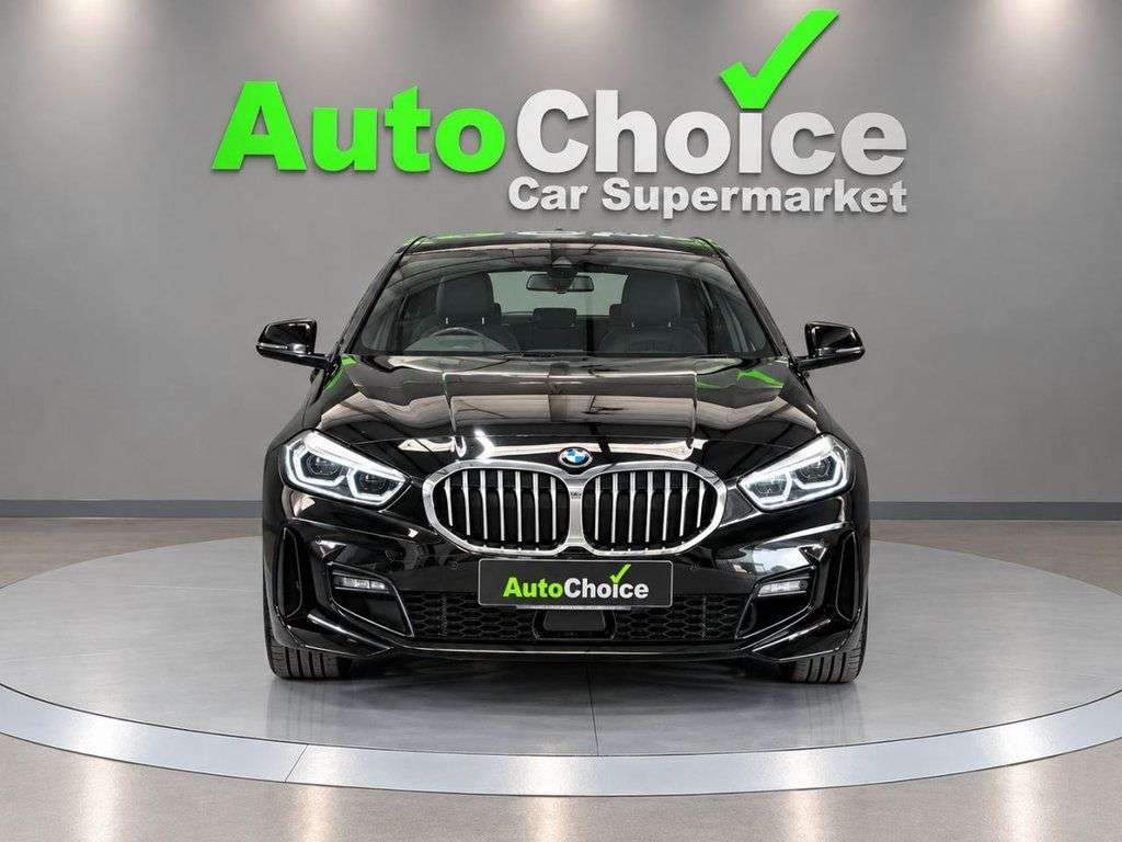 A 2023 BMW 1 SERIES 1.5 116d M Sport (LCP) Hatchback 5dr Diesel DCT Euro 6 (s/s) (116 ps)in Bla A 2023 BMW 1 SERIES 1.5 116d M Sport (LCP) Hatchback 5dr Diesel DCT Euro 6 (s/s) (116 ps)in Bla
