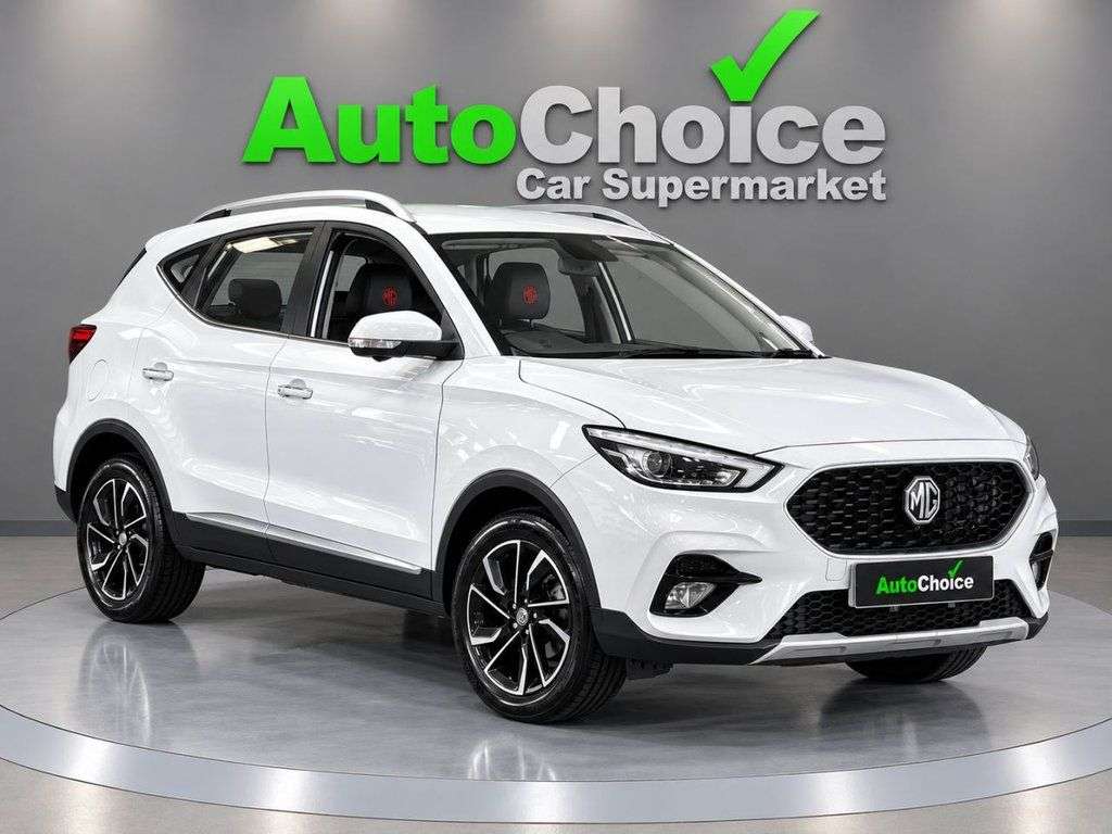A 2022 MG MG ZS 1.5 VTi-TECH Exclusive SUV 5dr Petrol Manual Euro 6 (s/s) (106 ps) in Black A 2022 MG MG ZS 1.5 VTi-TECH Exclusive SUV 5dr Petrol Manual Euro 6 (s/s) (106 ps) in Black