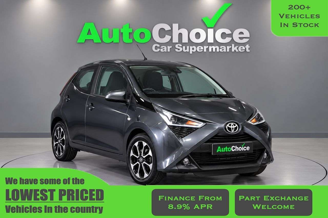 A 2021 TOYOTA AYGO 1.0 VVT-i x-play Hatchback 5dr Petrol Manual Euro 6 (s/s) (71 ps) *1 OWNER* A 2021 TOYOTA AYGO 1.0 VVT-i x-play Hatchback 5dr Petrol Manual Euro 6 (s/s) (71 ps) *1 OWNER*