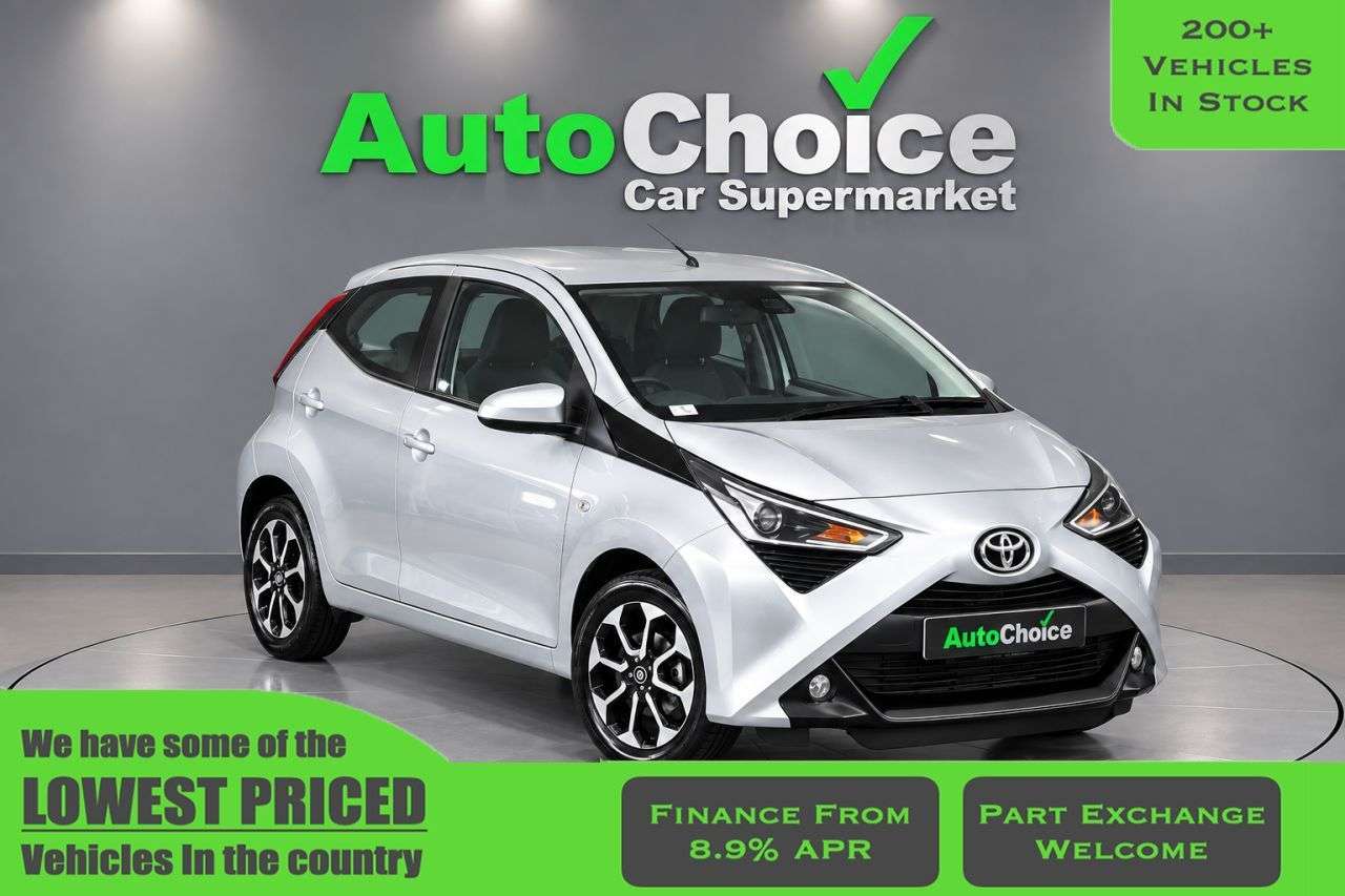 A 2021 TOYOTA AYGO 1.0 VVT-i x-play Hatchback 5dr Petrol Manual Euro 6 (s/s) (71 ps) *1 OWNER* A 2021 TOYOTA AYGO 1.0 VVT-i x-play Hatchback 5dr Petrol Manual Euro 6 (s/s) (71 ps) *1 OWNER*