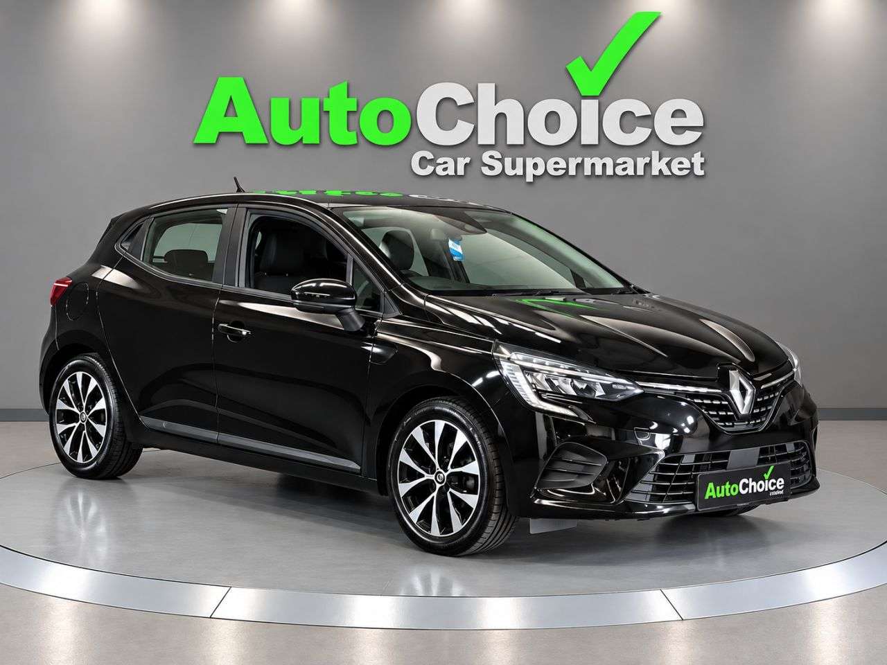 A 2021 RENAULT CLIO 1.0 TCe Iconic Hatchback 5dr Petrol Manual Euro 6 (s/s) (90 ps) in Blackbur A 2021 RENAULT CLIO 1.0 TCe Iconic Hatchback 5dr Petrol Manual Euro 6 (s/s) (90 ps) in Blackbur