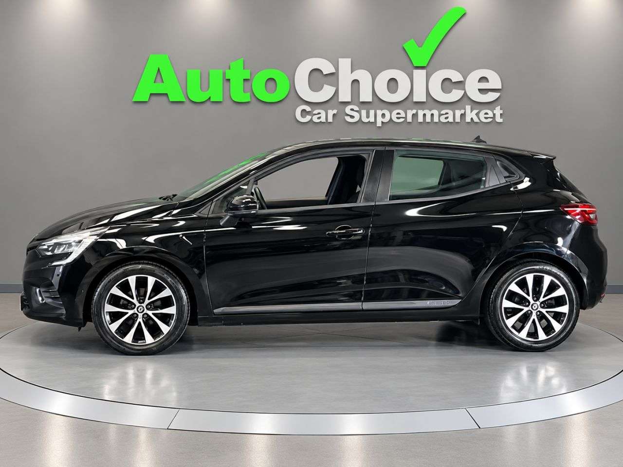 2021 RENAULT CLIO 2021 RENAULT CLIO