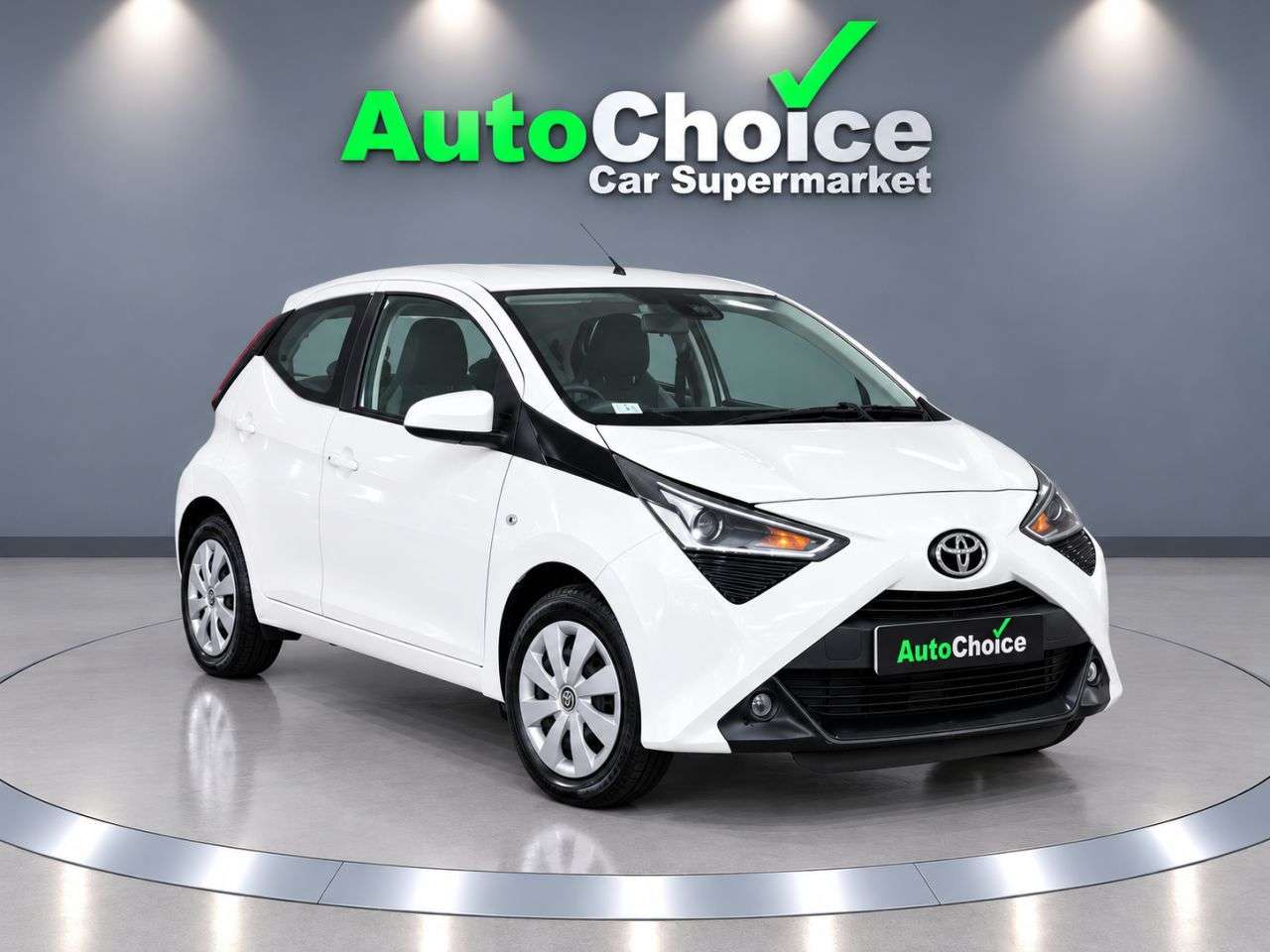 A 2021 TOYOTA AYGO 1.0 VVT-i x-play Hatchback 5dr Petrol Manual Euro 6 (s/s) (71 ps)*1 OWNER* A 2021 TOYOTA AYGO 1.0 VVT-i x-play Hatchback 5dr Petrol Manual Euro 6 (s/s) (71 ps)*1 OWNER*