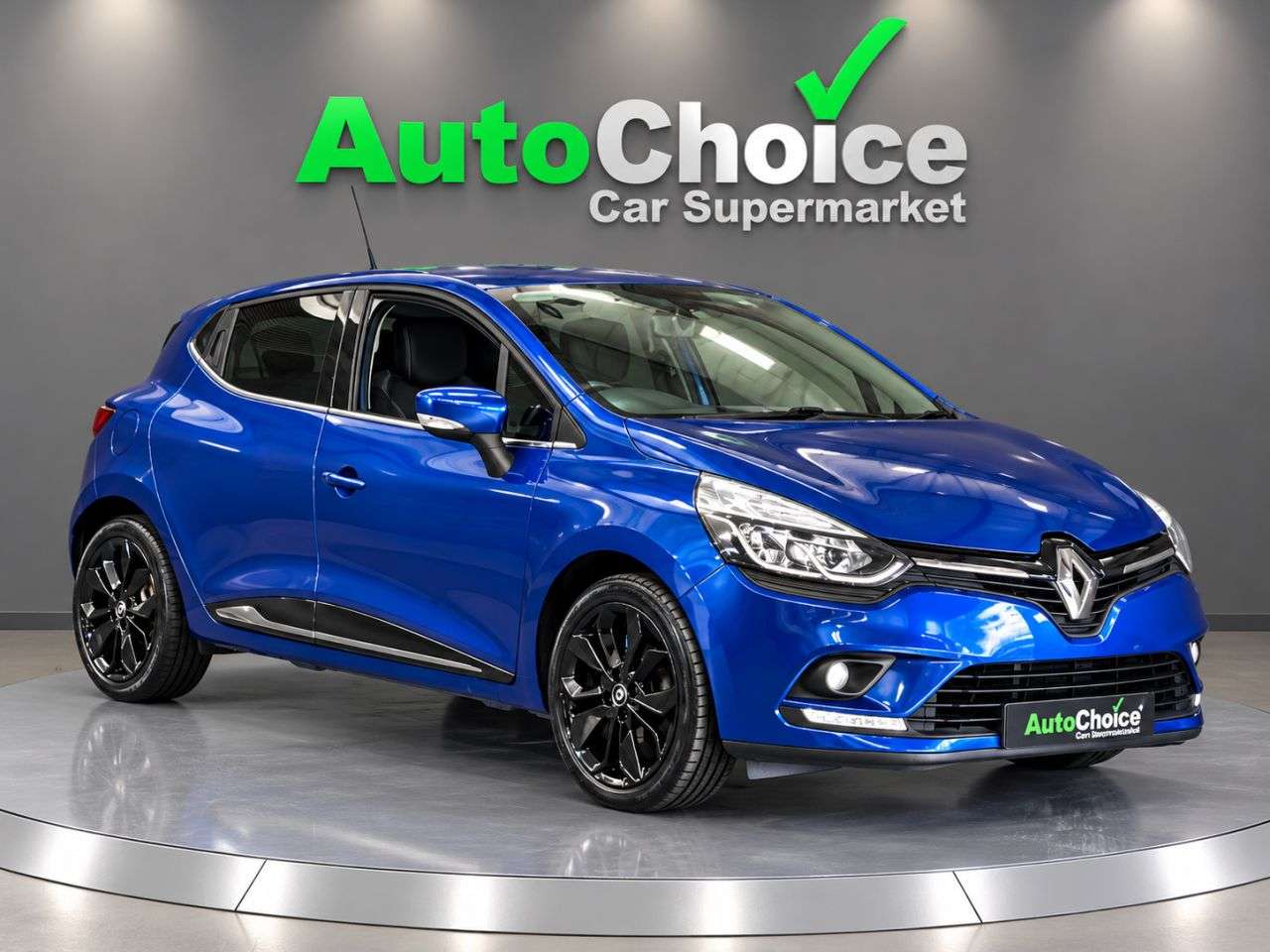 A 2019 RENAULT CLIO 0.9 TCe Iconic Hatchback 5dr Petrol Manual Euro 6 (s/s) (90 ps) in Blackbur A 2019 RENAULT CLIO 0.9 TCe Iconic Hatchback 5dr Petrol Manual Euro 6 (s/s) (90 ps) in Blackbur