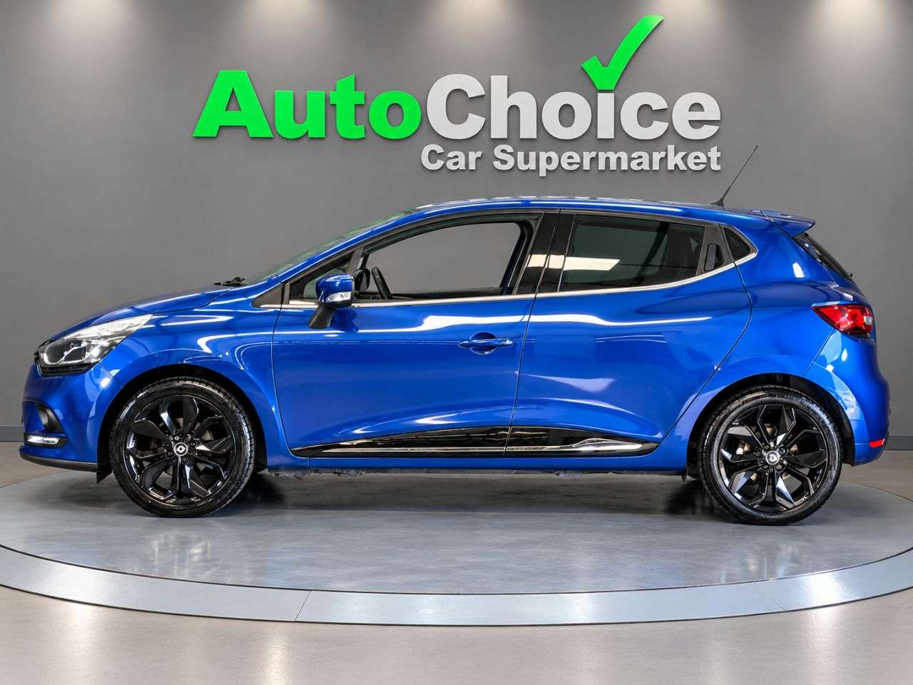 2019 RENAULT CLIO 2019 RENAULT CLIO