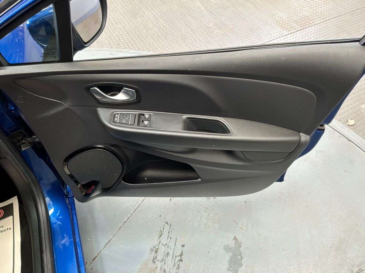 2019 RENAULT CLIO 2019 RENAULT CLIO