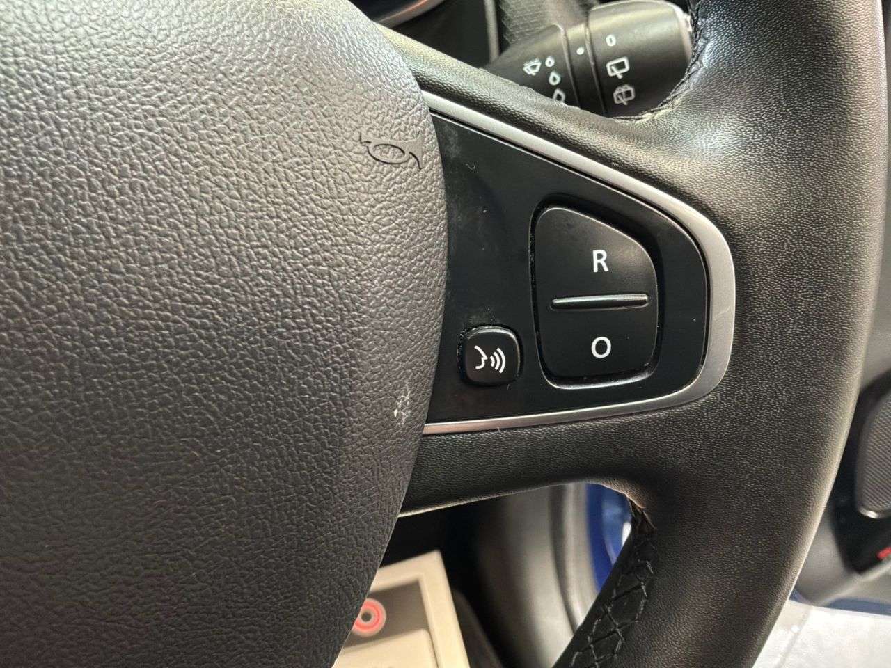 2019 RENAULT CLIO 2019 RENAULT CLIO