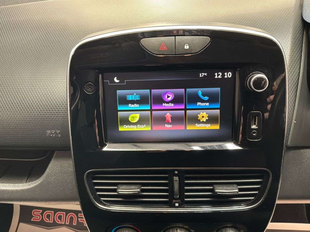2019 RENAULT CLIO 2019 RENAULT CLIO
