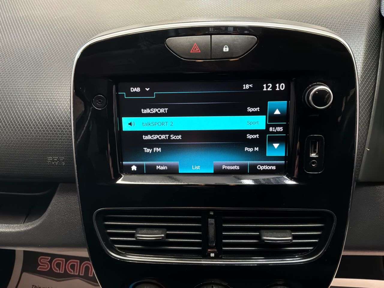 2019 RENAULT CLIO 2019 RENAULT CLIO