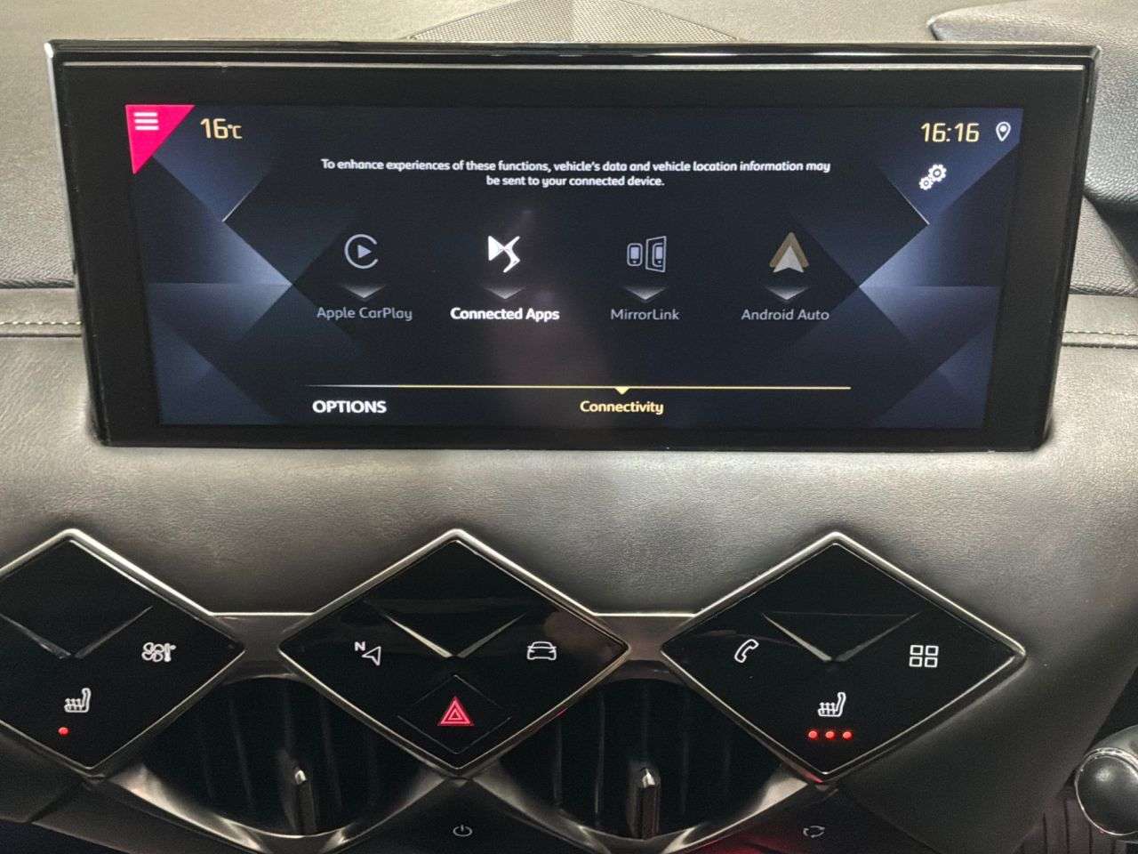 2019 DS AUTOMOBILES 4 2019 DS AUTOMOBILES 4
