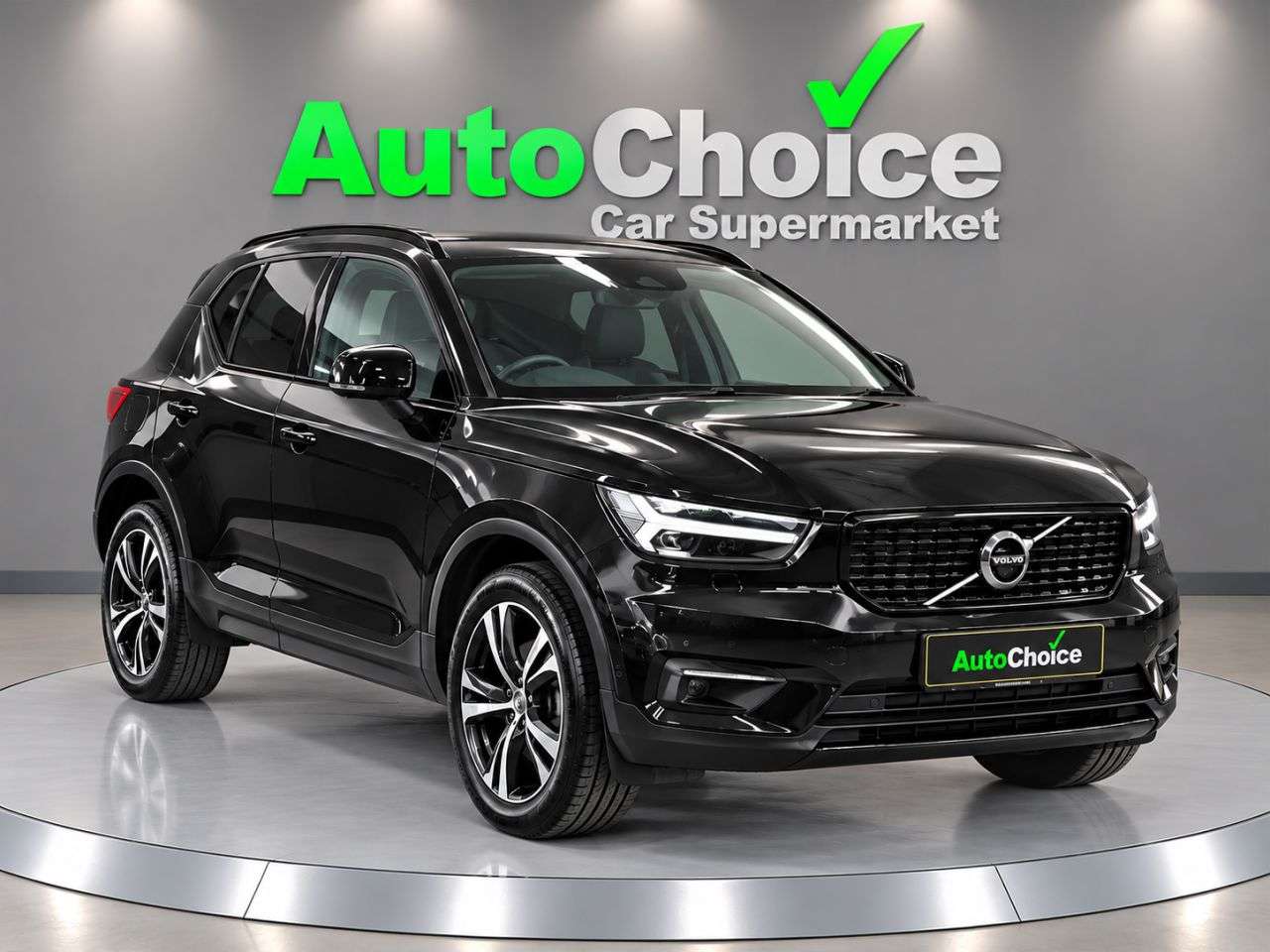 A 2022 VOLVO XC40 2.0 B3 MHEV Plus Dark SUV 5dr Petrol Hybrid DCT Auto Euro 6 (s/s) (163 ps) A 2022 VOLVO XC40 2.0 B3 MHEV Plus Dark SUV 5dr Petrol Hybrid DCT Auto Euro 6 (s/s) (163 ps)