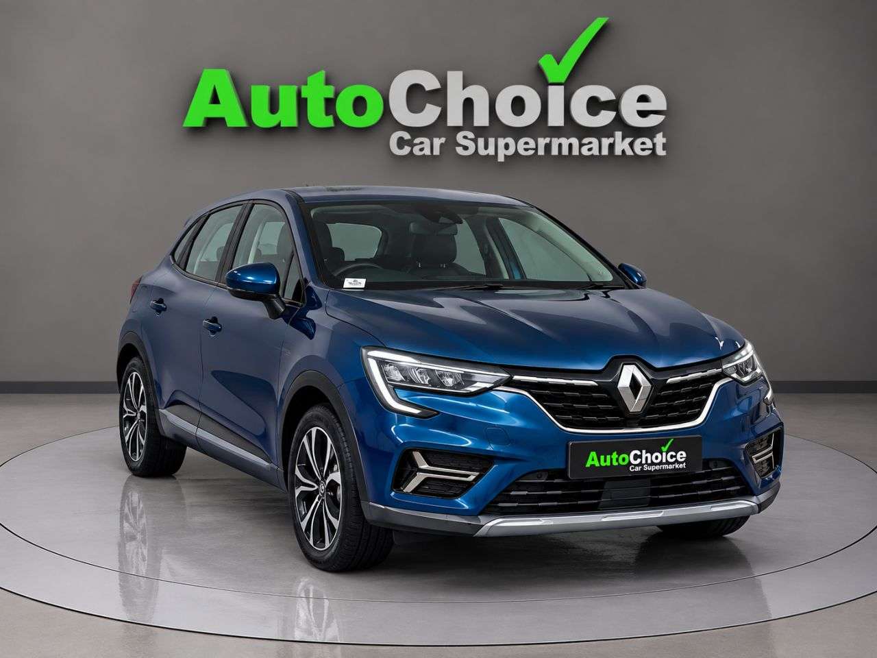 A 2022 RENAULT ARKANA 1.6 E-TECH Iconic SUV 5dr Petrol Hybrid Auto 2WD Euro 6 (s/s) (145 bhp) In A 2022 RENAULT ARKANA 1.6 E-TECH Iconic SUV 5dr Petrol Hybrid Auto 2WD Euro 6 (s/s) (145 bhp) In