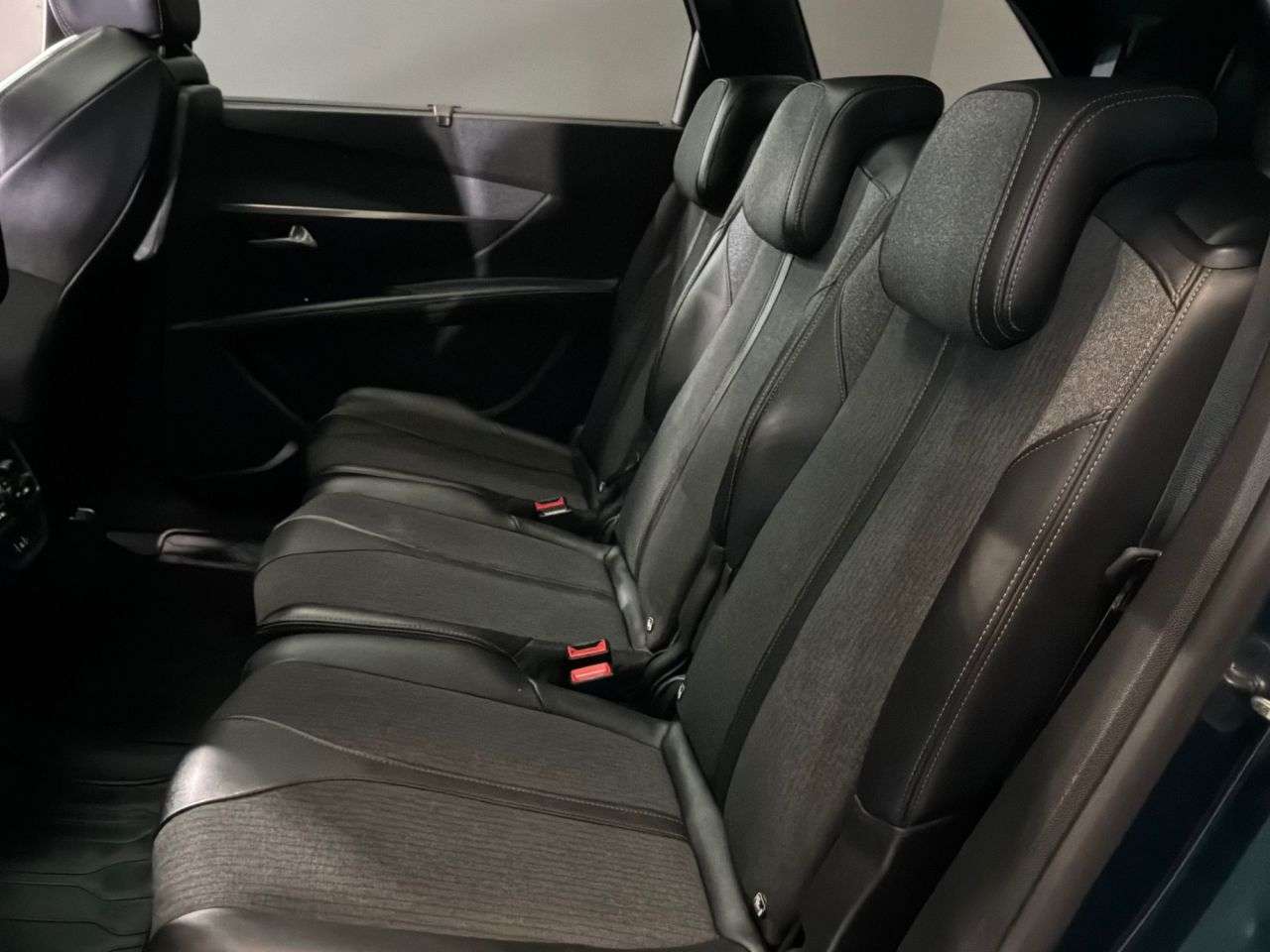 2019 PEUGEOT 5008 2019 PEUGEOT 5008