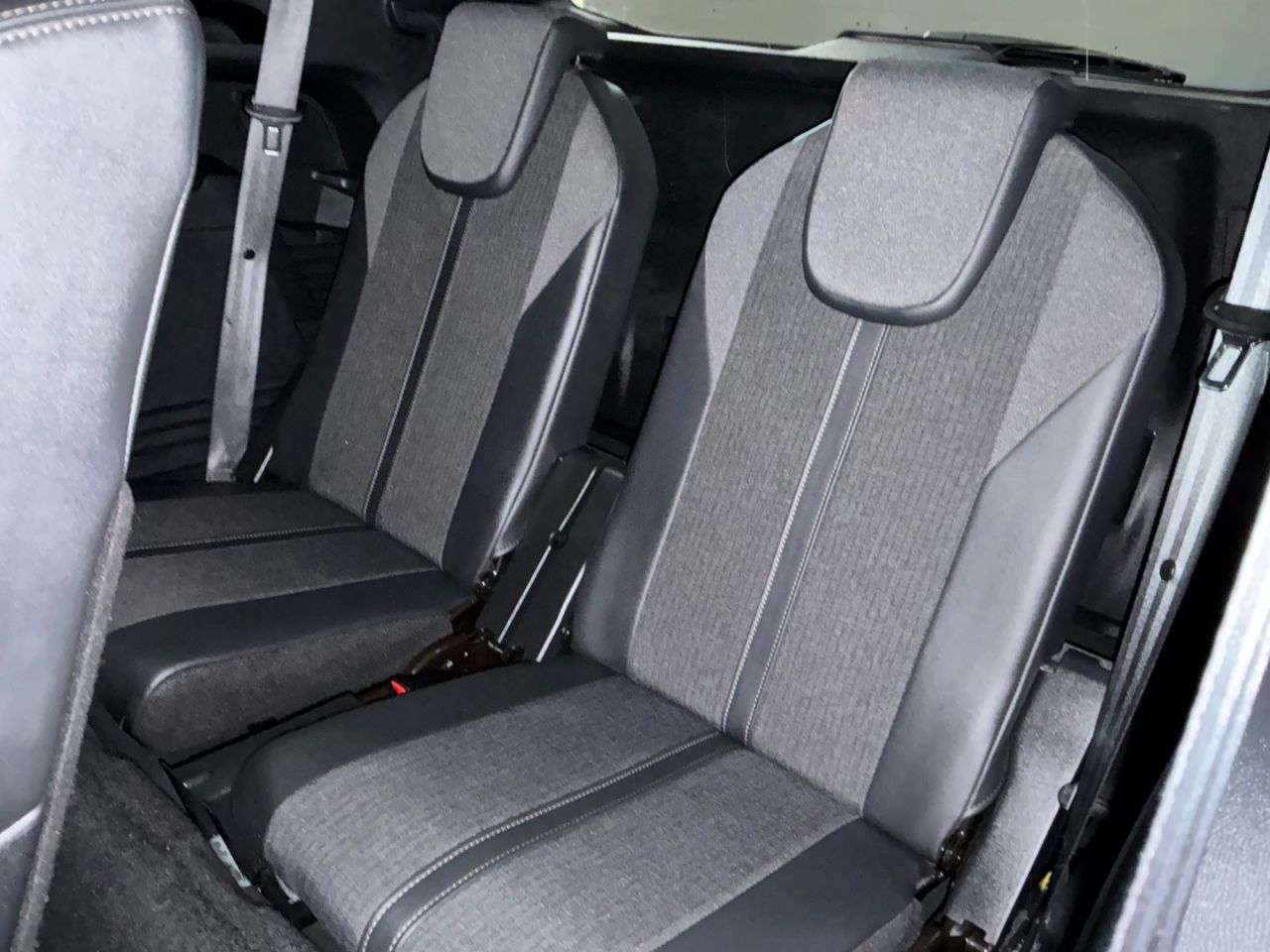 2019 PEUGEOT 5008 2019 PEUGEOT 5008