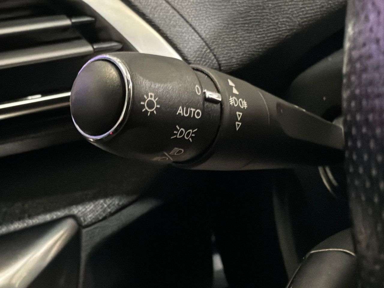 2019 PEUGEOT 5008 2019 PEUGEOT 5008