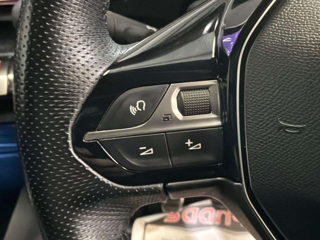 2019 PEUGEOT 5008 2019 PEUGEOT 5008