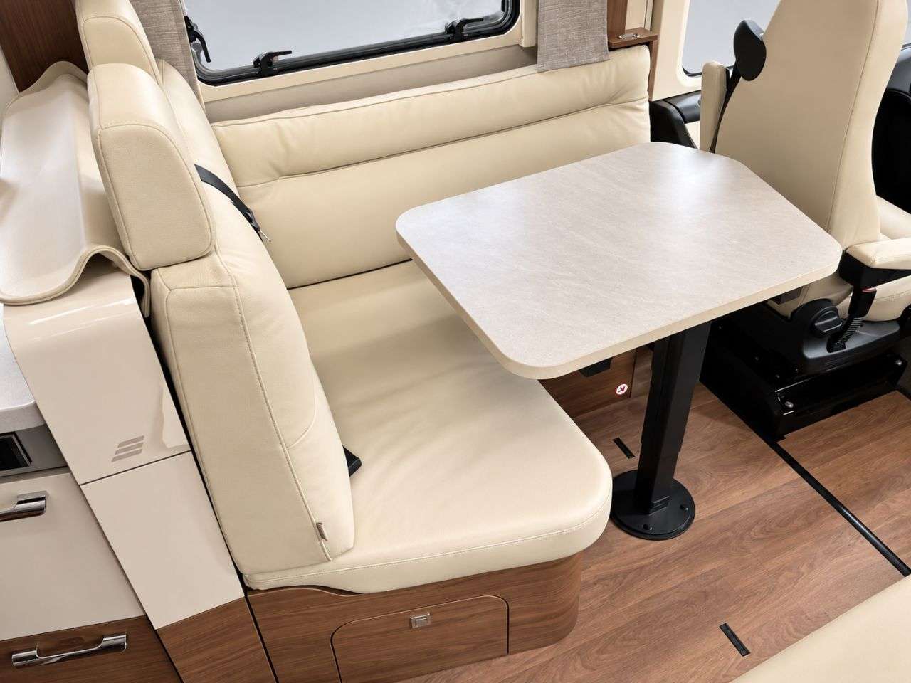 2025 HYMER B-CLASS MASTERLINE 2025 HYMER B-CLASS MASTERLINE