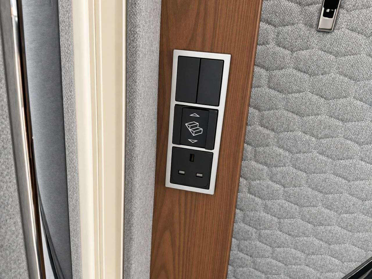 2025 HYMER B-CLASS MASTERLINE 2025 HYMER B-CLASS MASTERLINE