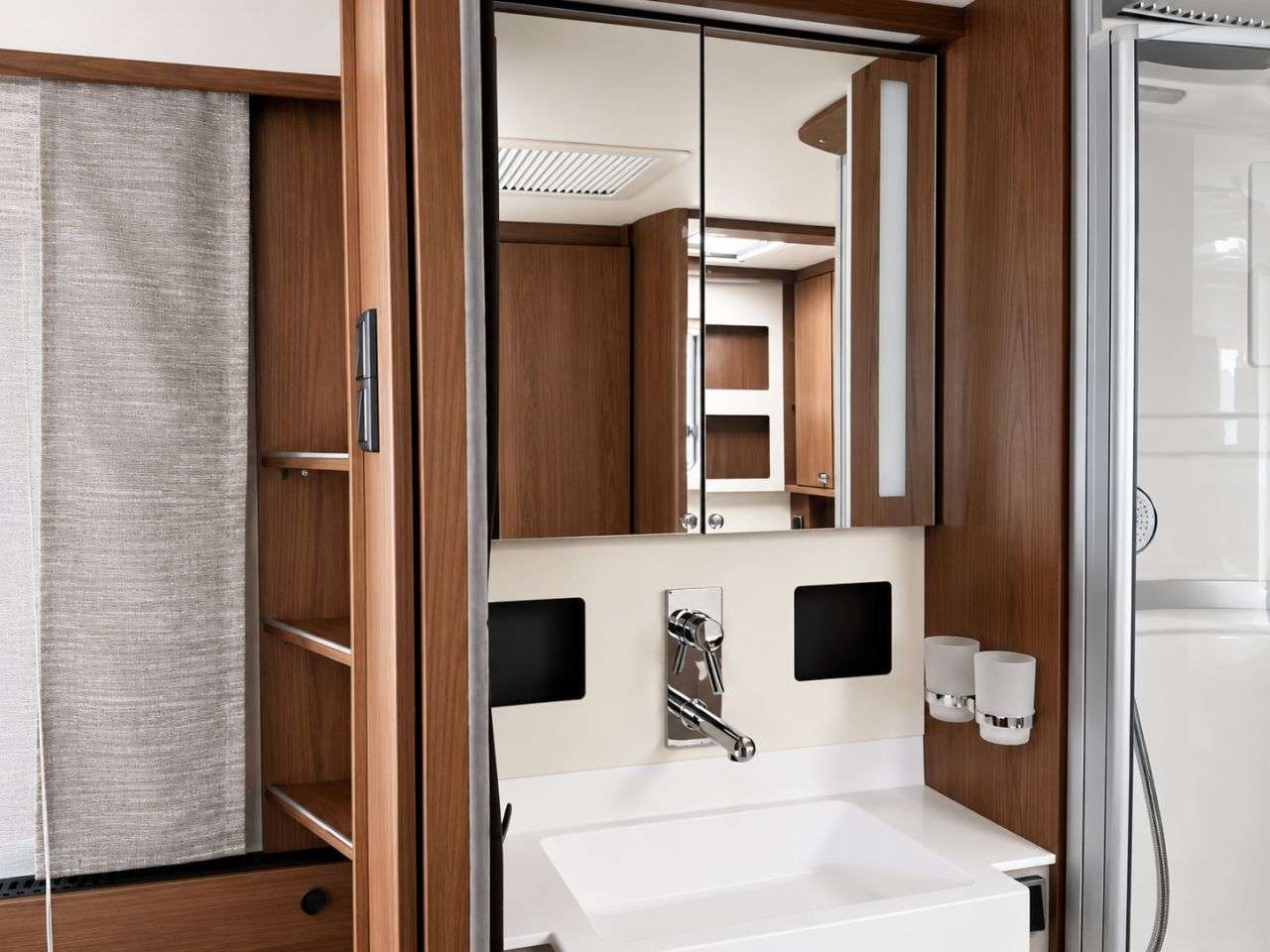 2025 HYMER B-CLASS MASTERLINE 2025 HYMER B-CLASS MASTERLINE