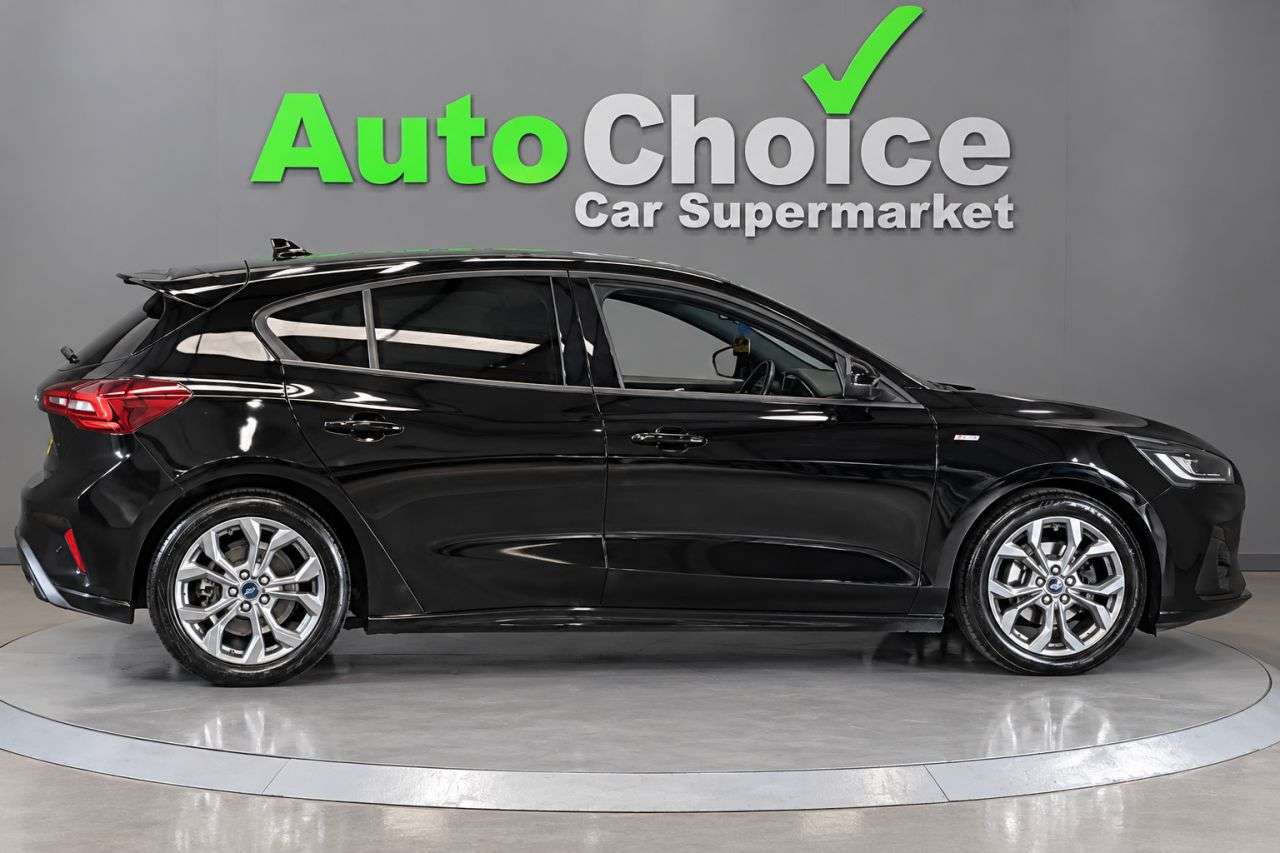 2023 FORD FOCUS 2023 FORD FOCUS
