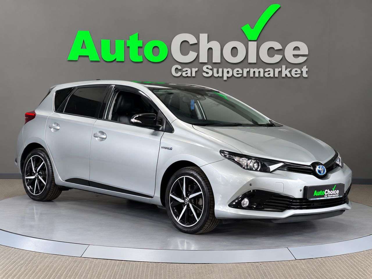 A 2017 TOYOTA AURIS 1.8 VVT-h GB25 Hatchback 5dr Petrol Hybrid CVT Euro 6 (s/s) (Safety Sense) A 2017 TOYOTA AURIS 1.8 VVT-h GB25 Hatchback 5dr Petrol Hybrid CVT Euro 6 (s/s) (Safety Sense)