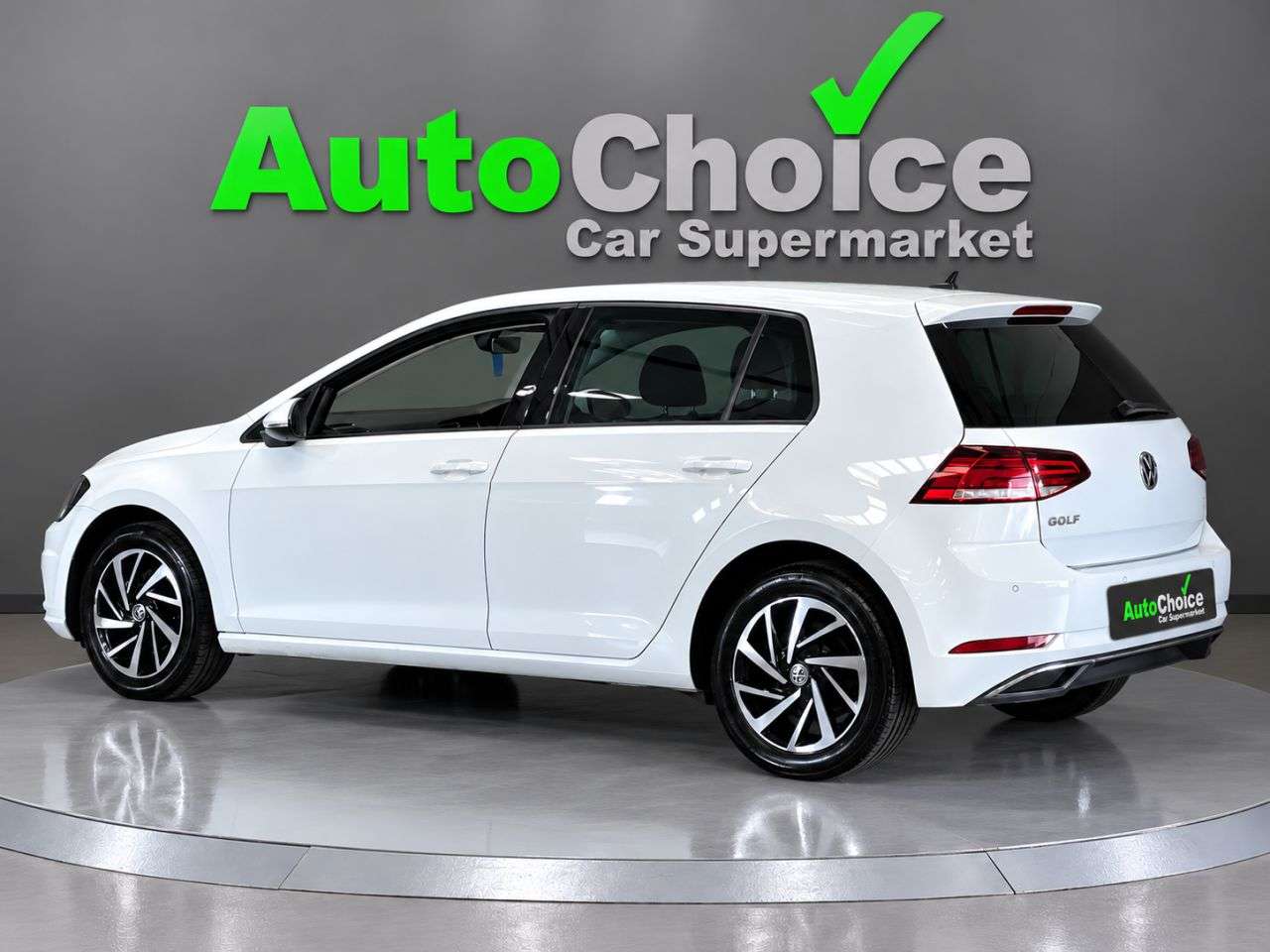 2019 VOLKSWAGEN GOLF 2019 VOLKSWAGEN GOLF
