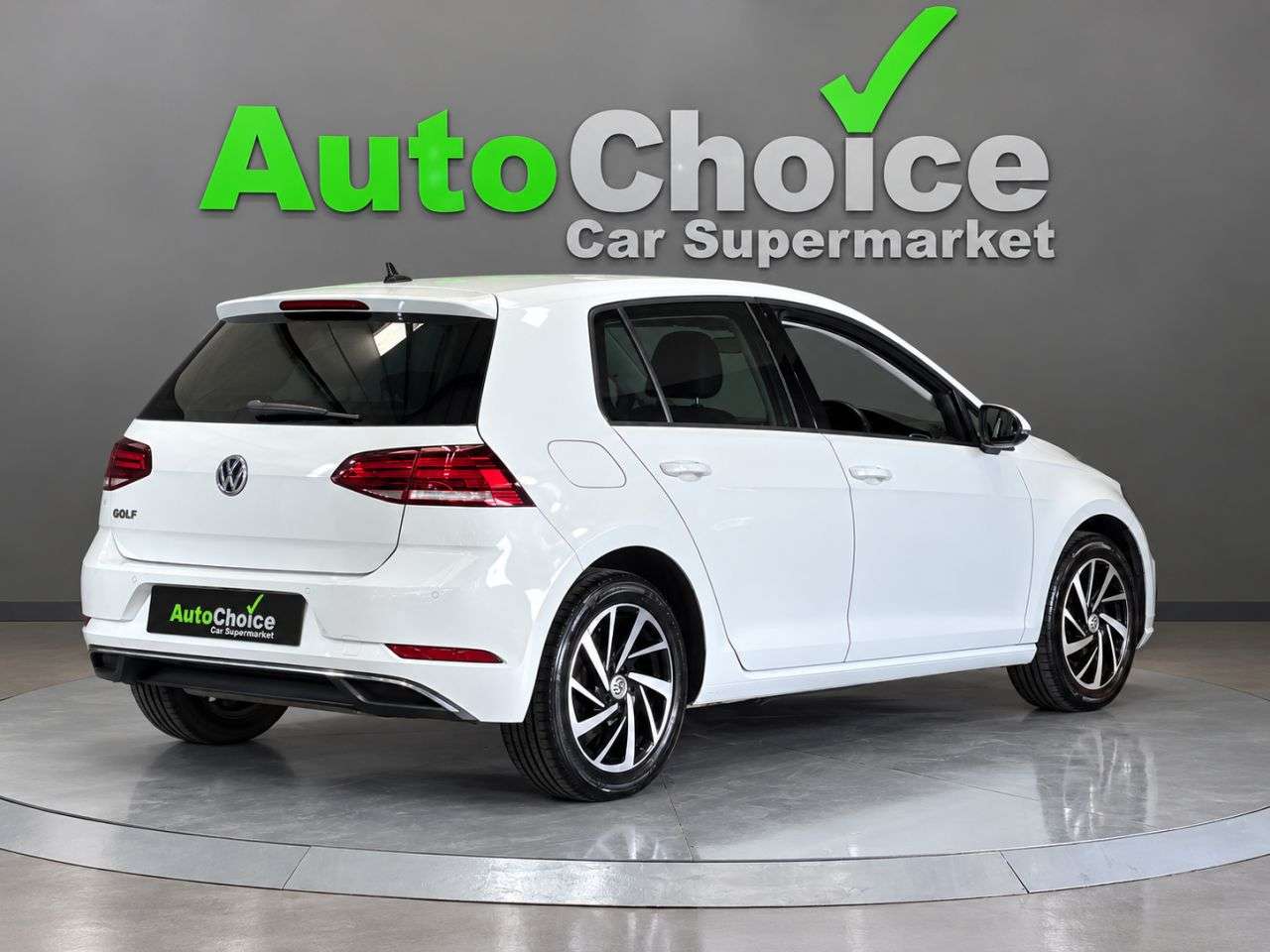 2019 VOLKSWAGEN GOLF 2019 VOLKSWAGEN GOLF