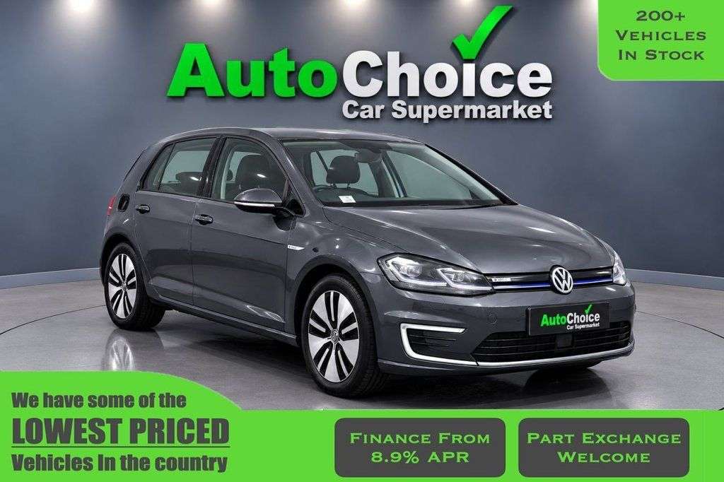 A 2020 VOLKSWAGEN E-GOLF 35.8kWh e-Golf Hatchback 5dr Electric Auto (136 ps) in Blackburn Finance Av A 2020 VOLKSWAGEN E-GOLF 35.8kWh e-Golf Hatchback 5dr Electric Auto (136 ps) in Blackburn Finance Av