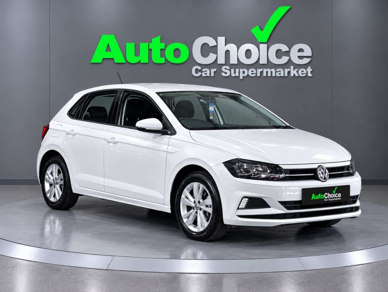 A 2018 VOLKSWAGEN POLO 1.0 SE Hatchback 5dr Petrol Manual Euro 6 (s/s) (75 ps) in Blackburn Financ A 2018 VOLKSWAGEN POLO 1.0 SE Hatchback 5dr Petrol Manual Euro 6 (s/s) (75 ps) in Blackburn Financ